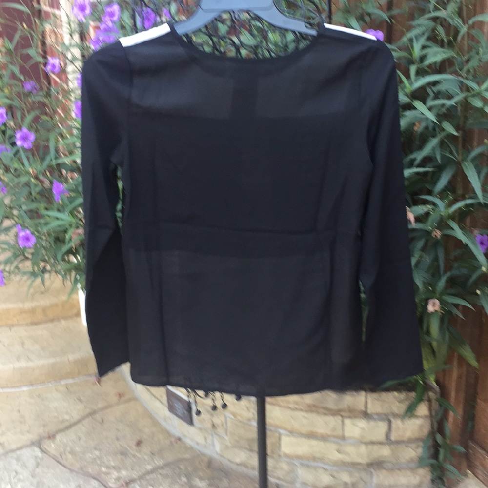Black & White Panel Top with Beading - Picture 5 of 5